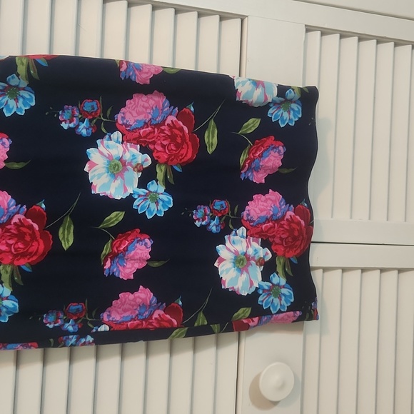 Joe & Elle Blue Floral Bodycon Dress - Picture 6 of 7